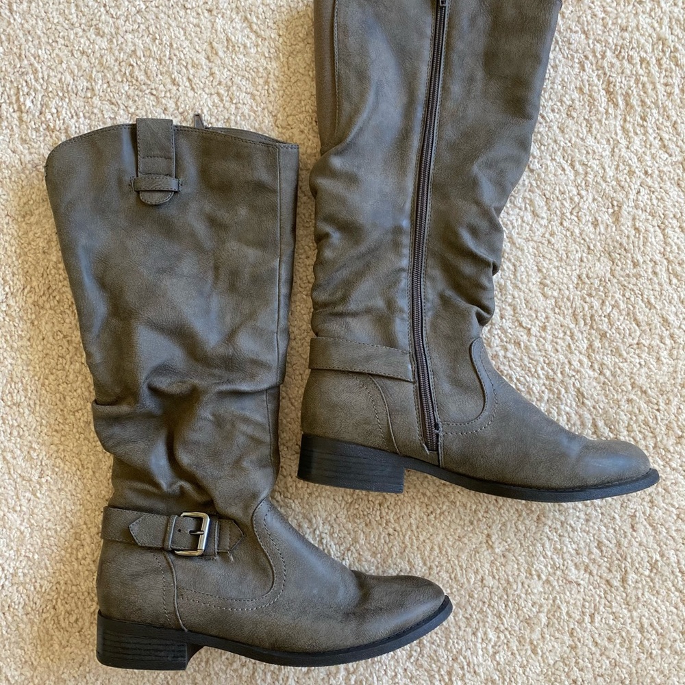 Brown boots